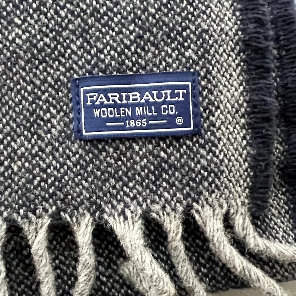 🐑Twill Pattern Navy+Gray Fringed Virgin Wool Scarf | Fairibault Woolen Mill Co.